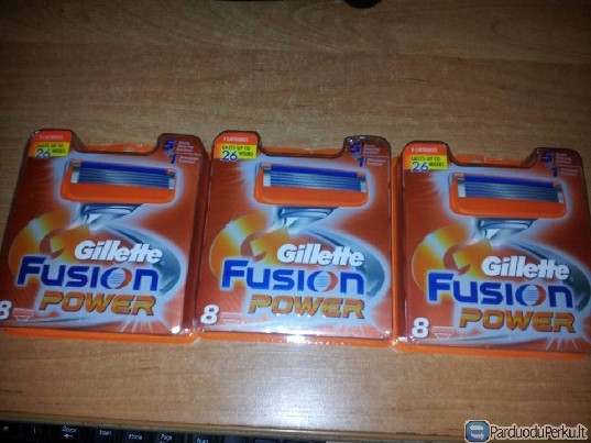 parduodu gillite fusion power 8 vnt