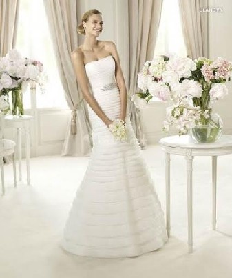 Parduodu gražią ir originalią vestuvinę suknelę