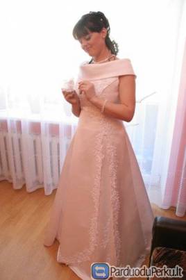 Parduodu kuklią, gražią vestuvinę suknelę