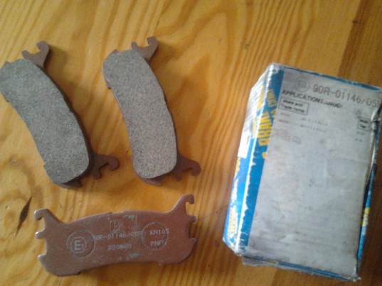 Parduodu Mazda stabdžių trinkeles