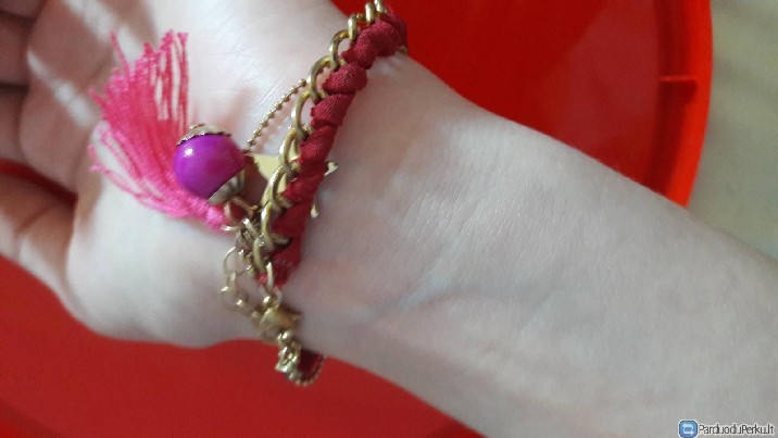 Parduodu mergaitišką apyrankę