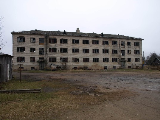 parduodu buvusį bendrabutį