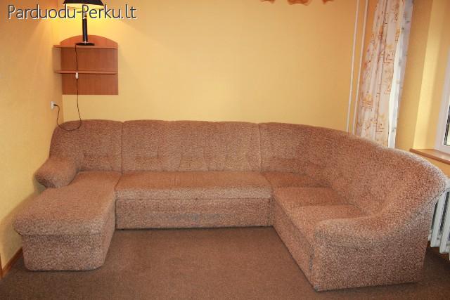 Parduodu naudotus kampus su miegamosiomis dalimis