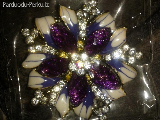 Parduodu nauja biuziuterija is Anglijos