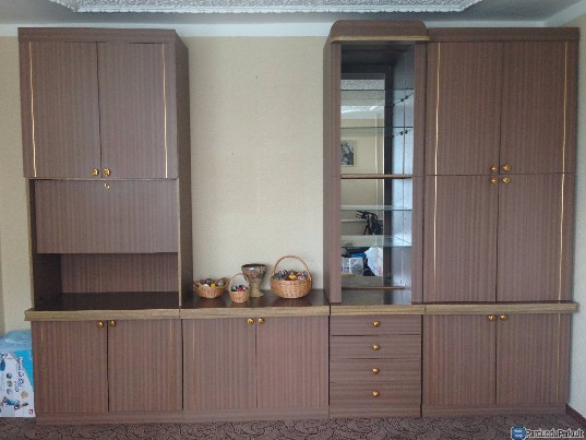 Parduodu nenaują l.geros būklės 4 dalių sekciją