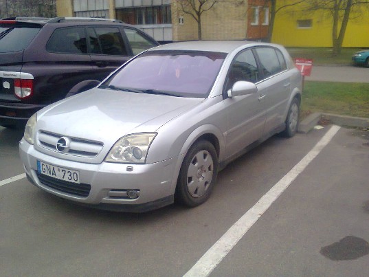 parduodu opel signum 2004m.