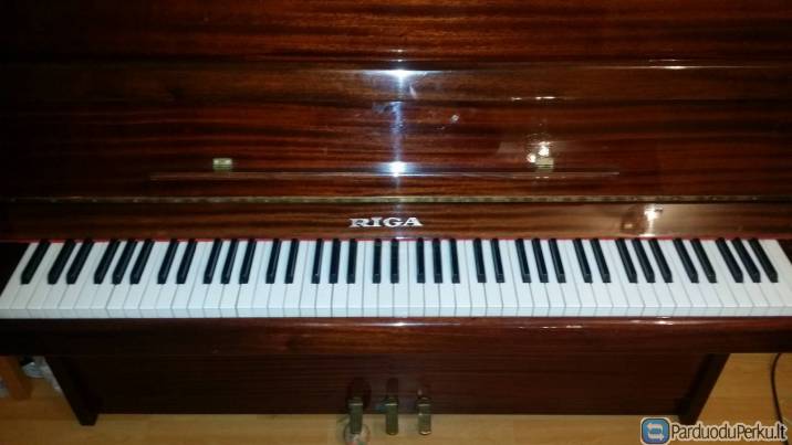 Parduodu pianiną RYGA