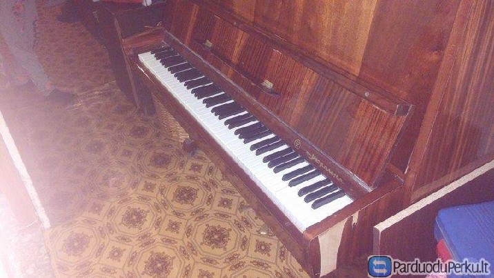 Parduodu pianiną
