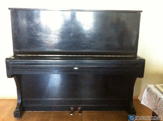 Parduodu pianiną