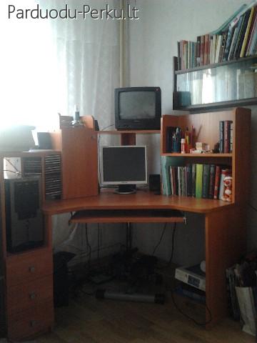parduodu rašomąjį stalą