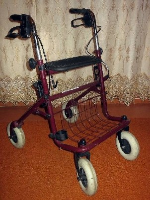 parduodu vaikštyne-kedute neigaliems