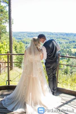 Parduodu vestuvine suknele Vilnius