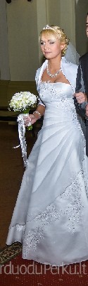 parduodu vestuvine suknele