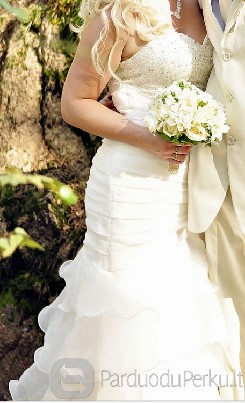 Parduodu vestuvine suknele