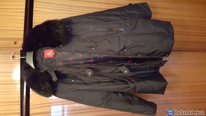 Parduodu žieminę moterišką 54-56 dydžio striukę