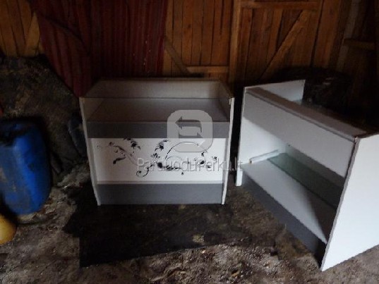 Parduou spinteles parduotuves reikmems