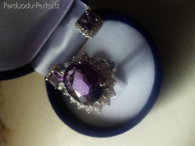 pasakiskas sidabrinis rinkinys su zydru ametystu ir baltais 