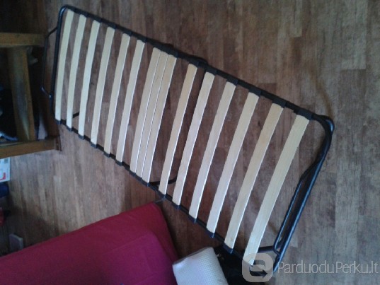 Patogi paprasta studentiška lova