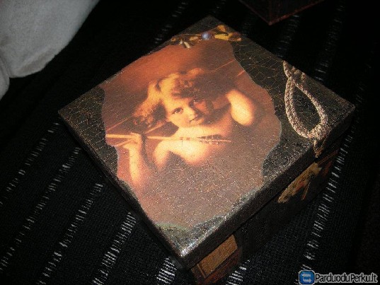 Paveikslai,dekupuoti geliu vazonai,dezutes