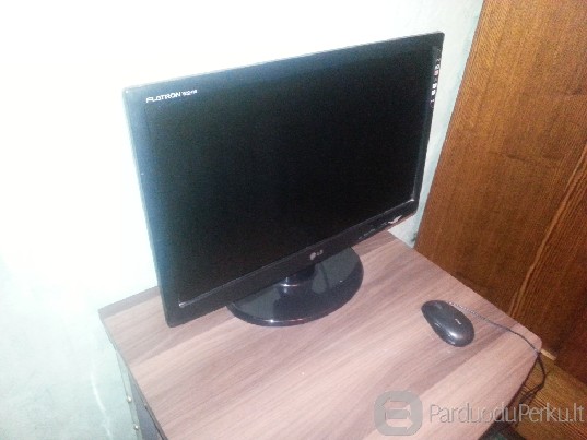 Pigiai parduodu 22 colių monitorių.