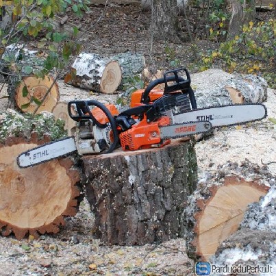 Pjauname, skaldome, sukrauname malkas. Greitai, ko