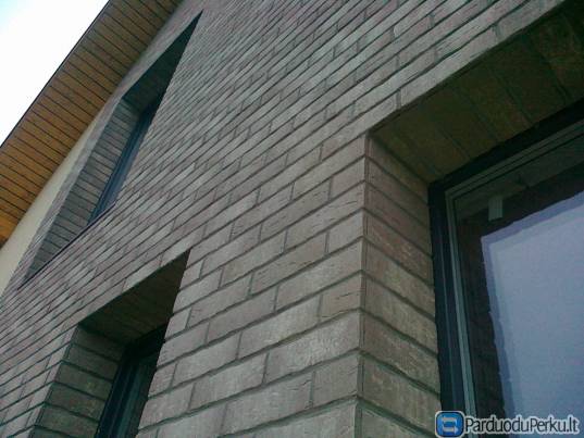 Plytelių, klinkerinių plytelių klijavimas, plytelių klojimas.