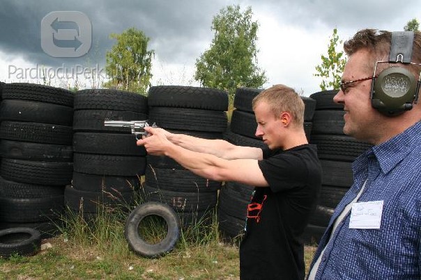 Pramoginis-pažintinis šaudymas lauko šaudykloje