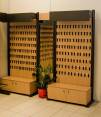 Prekybiniai baldai, Lentynos, kabyklos