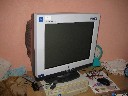 profesionalus CTR monitorius 18 colių 15 eur