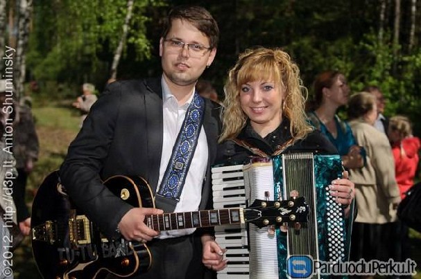 Profesionalūs muzikantai Violeta ir Maksim