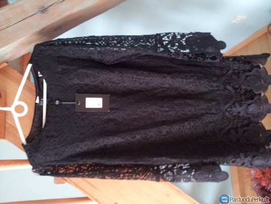 Proginė juoda suknelė