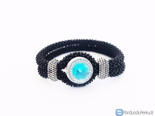 Rankų darbo apyrankė