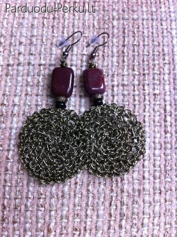 Rankų darbo auskarai