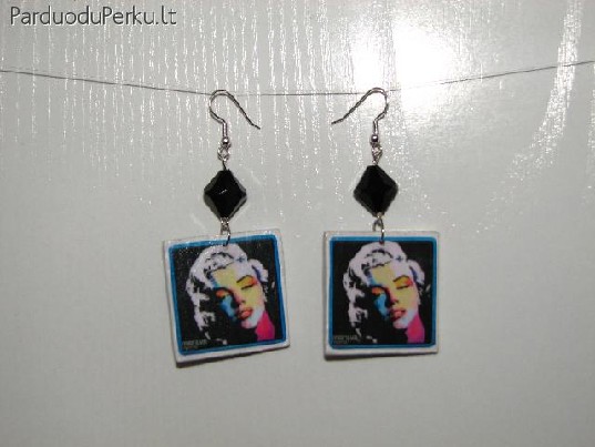 Rankų darbo auskarai