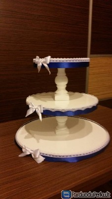 Rankų darbo stovelis keksiukams ar pyragaičiams