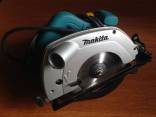 Rankinis diskinis pjūklas Makita 5604R