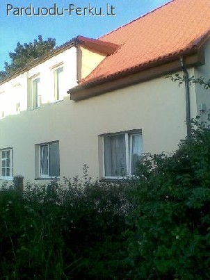 RENOVUOTA NAMO DALI SU PRIV.ŽEME,UKINIU,UŽDARU KIEMU IR SODU