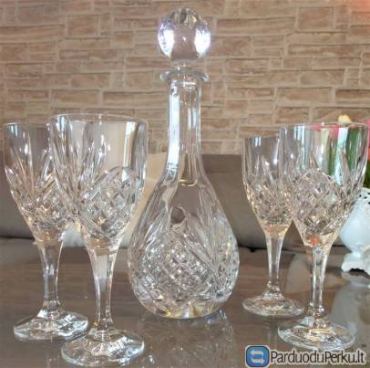 Royal Doulton kristolo grozis