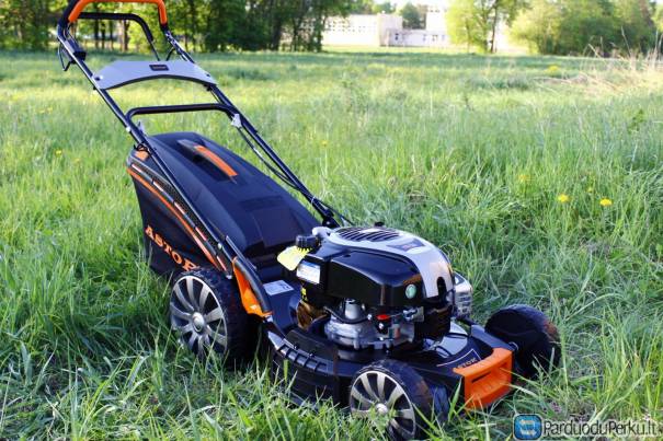 Savaeigė vejapjovė žoliapjovė Astor