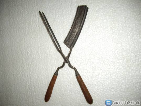 Senovinės plaukų garbanojimo žnyplės