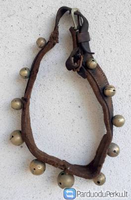Senoviniai skirti žirgams skambalai- "žaržolai"