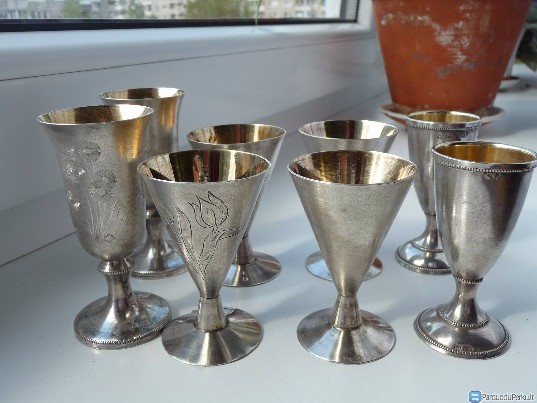 Sidabrinės taurelės