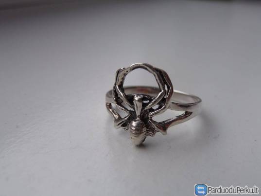 Sidabrinis žiedas voras