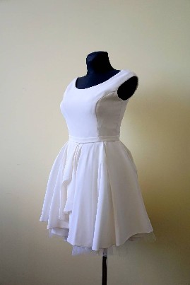 Šilkinė trumpa vestuvinė suknelė