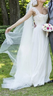 Šilkinė vestuvinė suknelė