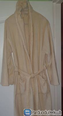 Šiltas ir jaukus chalatas moterims