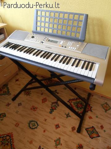 sintezatorius YAMAHA PSR-E313