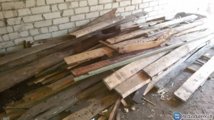 SKUBIAI dovanoju sausa mediena (tinka kūrenimui)