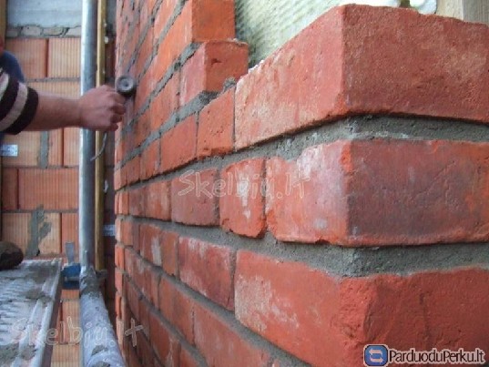 Skubiai murininkai darbui Niurnberg