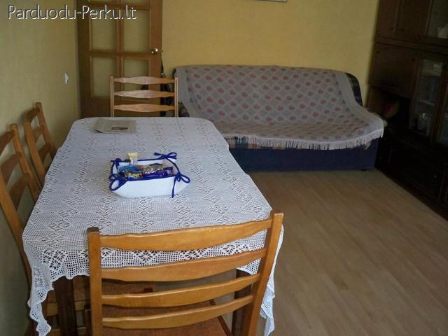 Skubiai parduodamas 3 kamb. butas Taikos g.